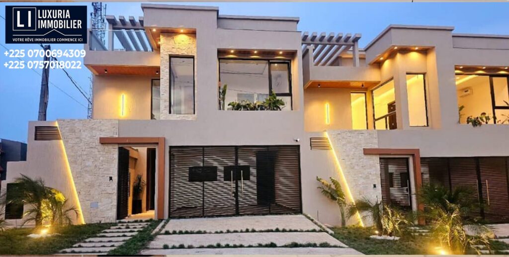 TRIPLEX LUXURY 8 PIÈCES À LA RIVIERA ABATTA image 1