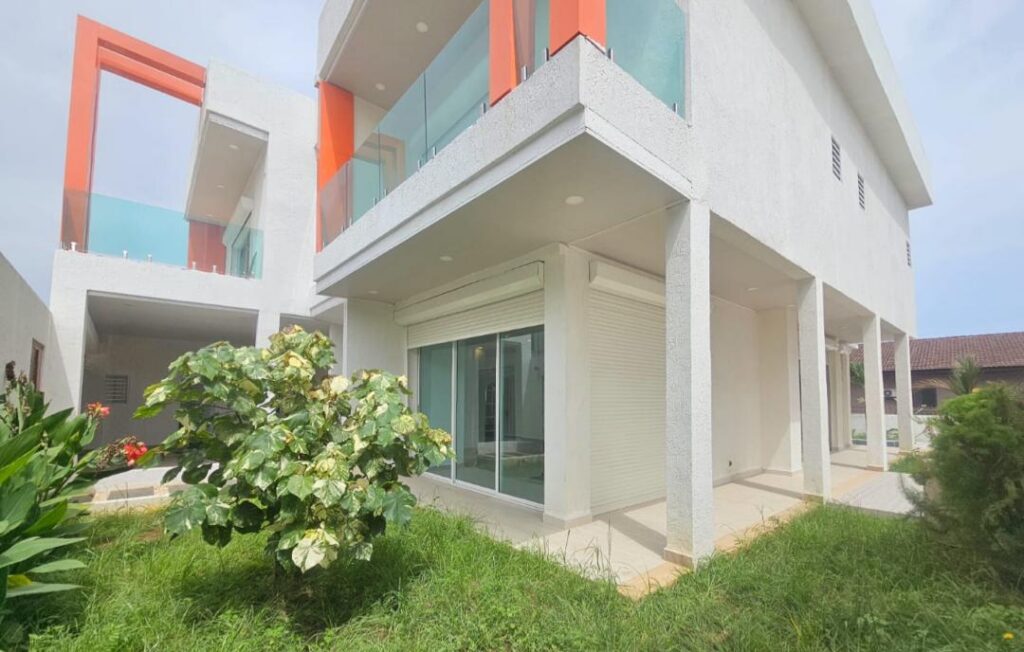 VILLA DUPLEX F6 – RIVIERA M’BADON image 4